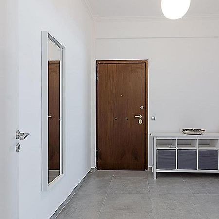 Spacious Two Bedroom Apartment In Central Location Athens Luaran gambar