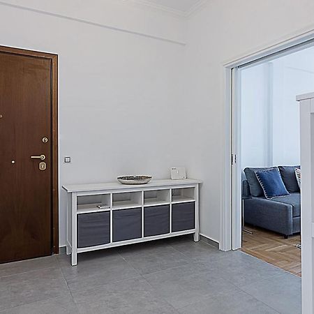 Spacious Two Bedroom Apartment In Central Location Athens Luaran gambar