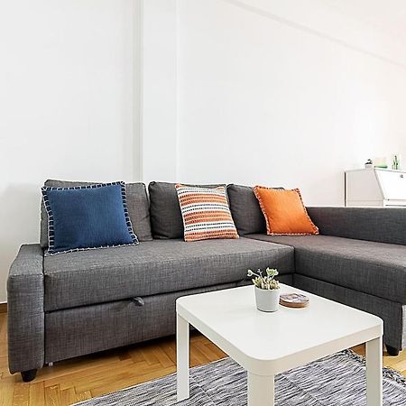 Spacious Two Bedroom Apartment In Central Location Athens Luaran gambar