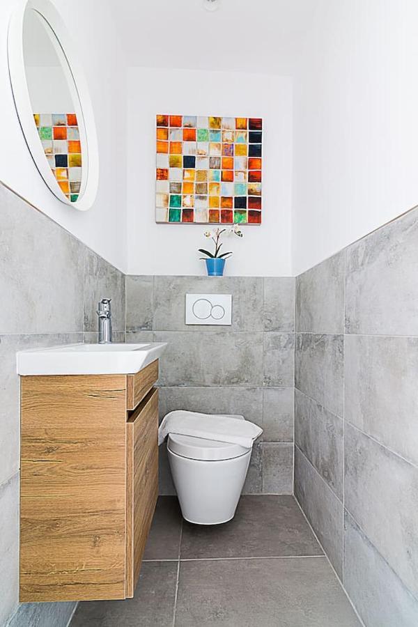 Spacious Two Bedroom Apartment In Central Location Athens Luaran gambar