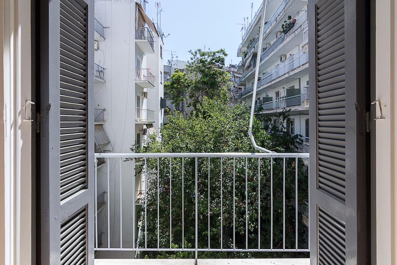 Spacious Two Bedroom Apartment In Central Location Athens Luaran gambar
