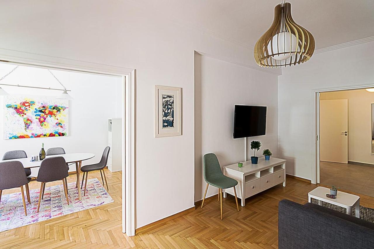 Spacious Two Bedroom Apartment In Central Location Athens Luaran gambar