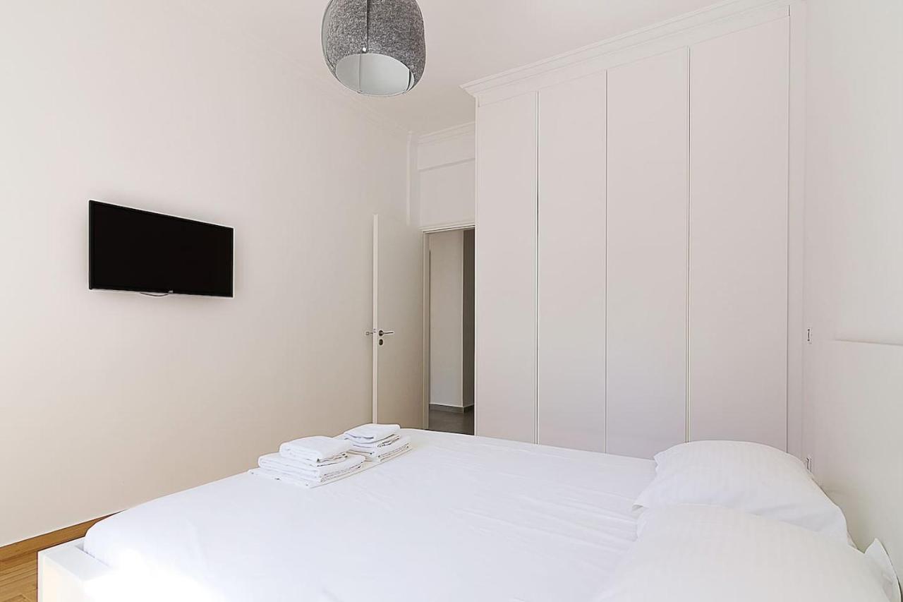 Spacious Two Bedroom Apartment In Central Location Athens Luaran gambar