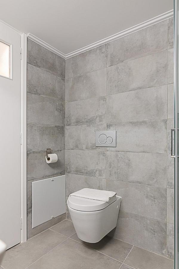 Spacious Two Bedroom Apartment In Central Location Athens Luaran gambar