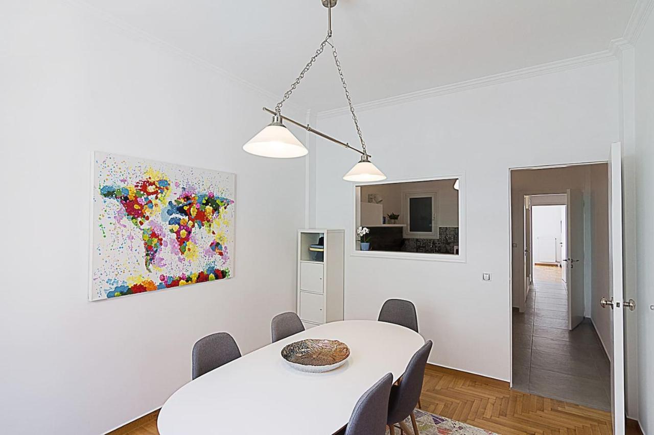Spacious Two Bedroom Apartment In Central Location Athens Luaran gambar