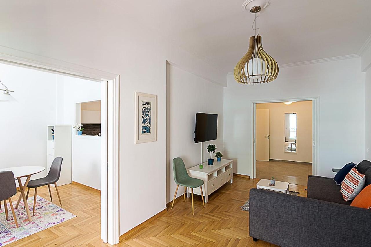 Spacious Two Bedroom Apartment In Central Location Athens Luaran gambar
