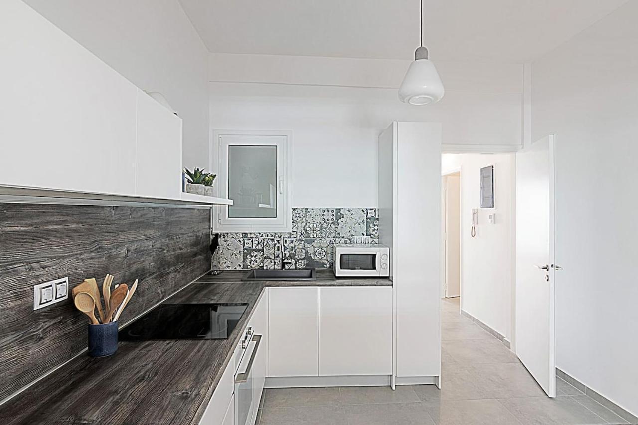 Spacious Two Bedroom Apartment In Central Location Athens Luaran gambar