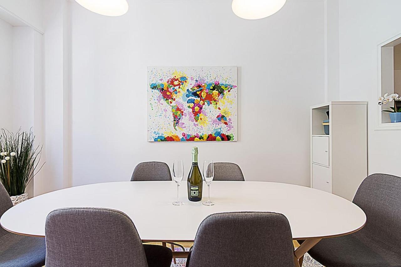 Spacious Two Bedroom Apartment In Central Location Athens Luaran gambar